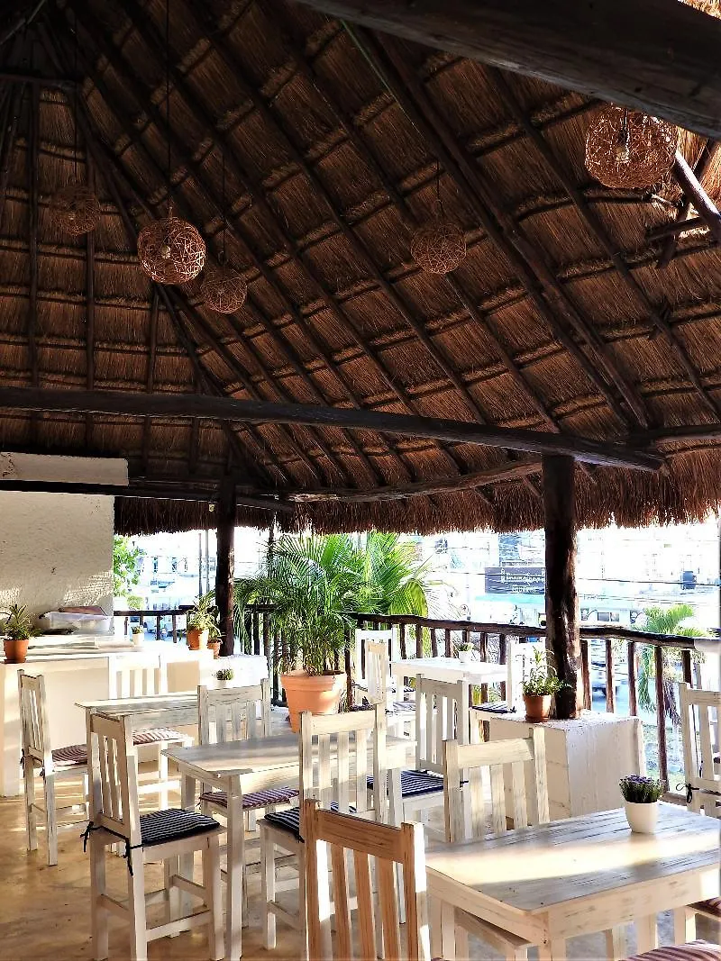 Luna Maya Tulum